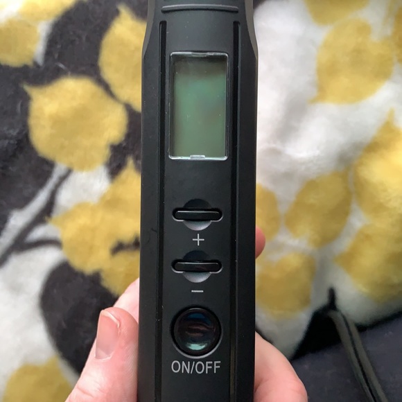 EUC Revlon Straightener - Picture 3 of 5